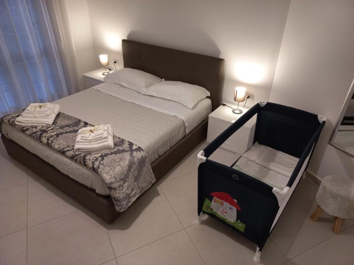 Casa Gise Leilighet Aci Castello Eksteriør bilde